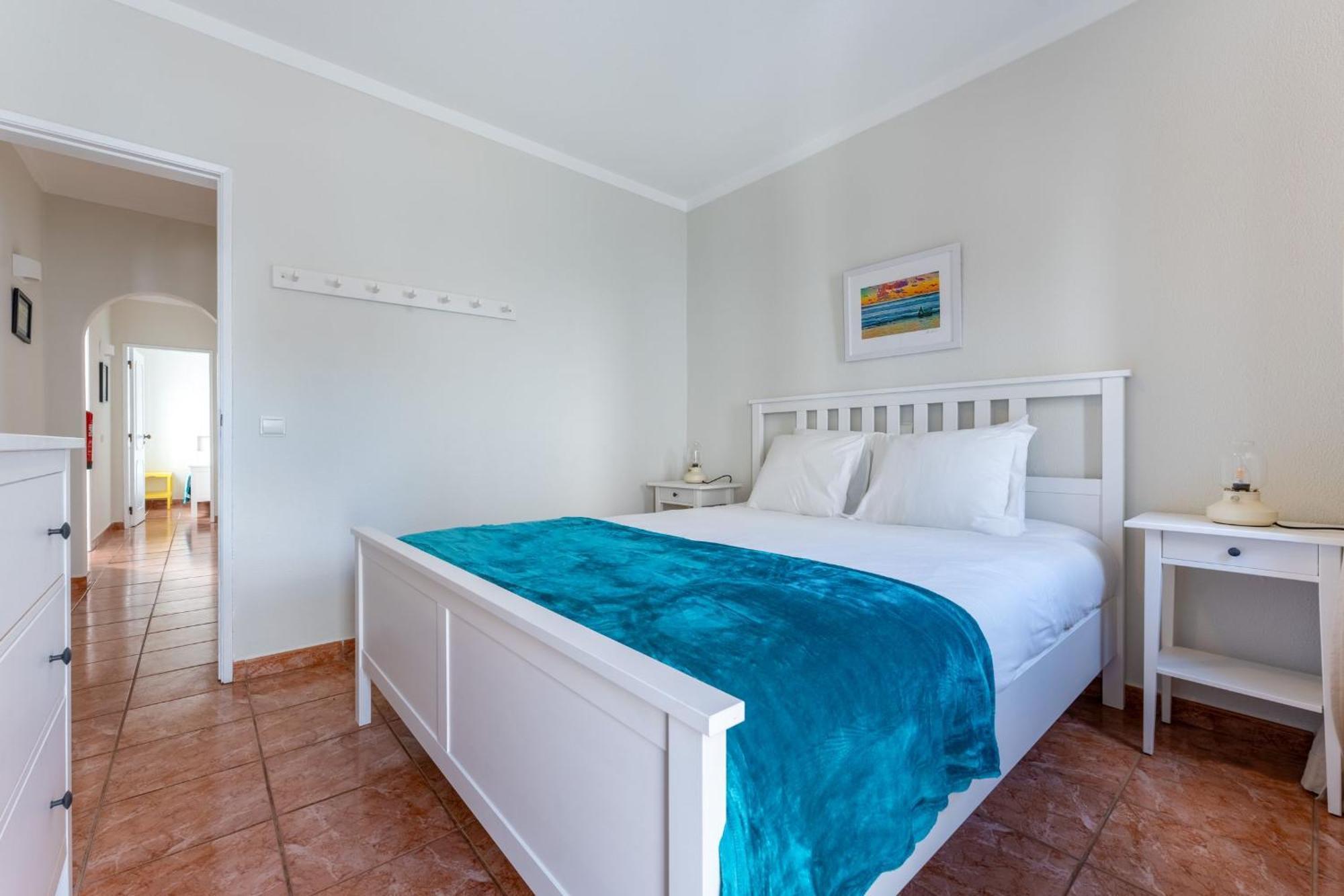 Comfy Flat W/ Rooftop Beach View By Lovelystay Burgau Esterno foto